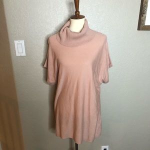 Vince Camuto blouse. Size medium.